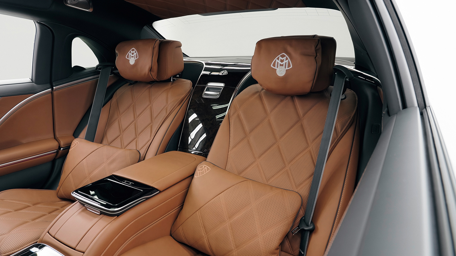 Ντεμπούτο για την Mercedes-Maybach V12 Edition!